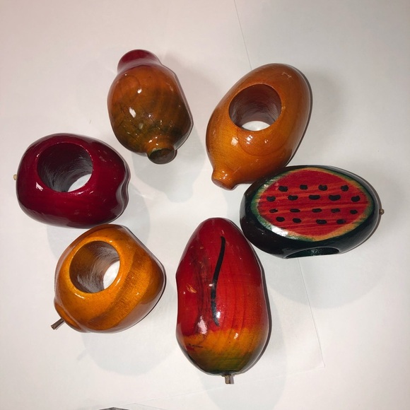 Set of 6 Wood Assorted Fruit Napkins Rings - Picture 6 of 9